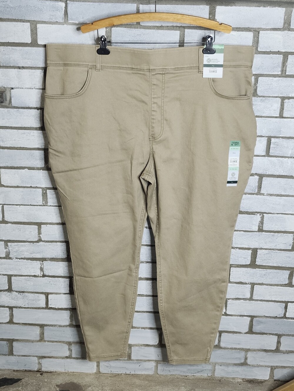 NWT Terra & Sky Women's Pull-On High-Rise Skinny Jeggings Plus Size 4X Brown